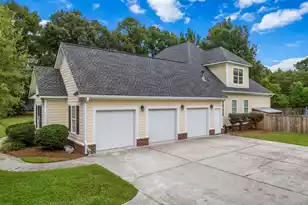 1019 Englewood Ct, Summerville, SC 29483 - Photo 4