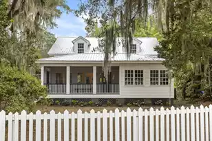 2518 Grace Chapel Rd, Wadmalaw Island, SC 29487 - Photo 2