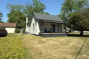 312 Parler Ave S, Saint George, SC 29477 - Photo 1