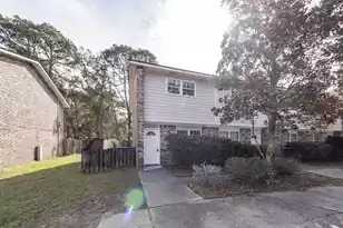 1305 Mathis Ferry Rd, Mount Pleasant, SC 29464 - Photo 20