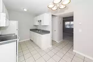 1305 Mathis Ferry Rd, Mount Pleasant, SC 29464 - Photo 10