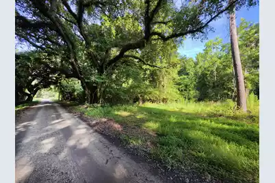 328 Drayton Street, McClellanville, SC 29458 - Photo 4
