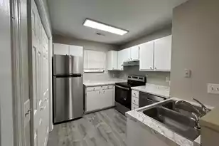 923 Estates Blvd E #Apt E, Charleston, SC 29414 - Photo 4