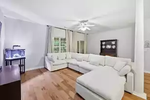 1733 Wyngate Cir, Mount Pleasant, SC 29466 - Photo 10