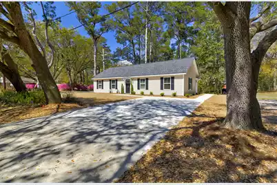 122 Thompson Street, Walterboro, SC 29488 - Photo 2