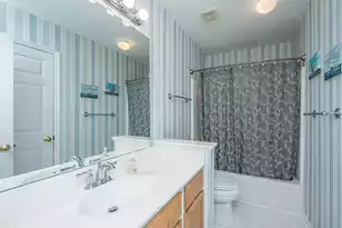 2794 Seastrand Ln, Mount Pleasant, SC 29466 - Photo 20