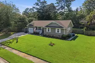 403 Chessington Cir, Summerville, SC 29485 - Photo 4