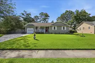 403 Chessington Cir, Summerville, SC 29485 - Photo 10