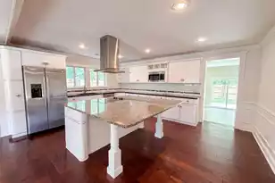 829 2nd North Street W, Summerville, SC 29483 - Photo 2
