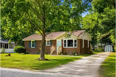 210 Laurel Avenue, Goose Creek, SC 29445 - Photo 1