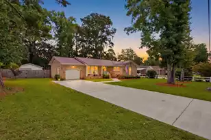 105 Alma Dr, Ladson, SC 29456 - Photo 2