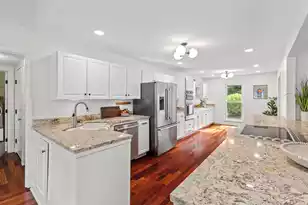 614 Hobcaw Dr E, Mount Pleasant, SC 29464 - Photo 12