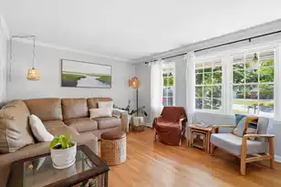 1246 Honeysuckle Ln, Charleston, SC 29412 - Photo 8