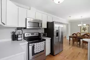 1246 Honeysuckle Ln, Charleston, SC 29412 - Photo 10