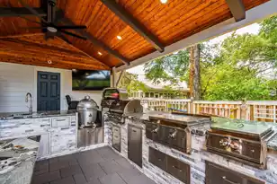 1055 Stonehenge Dr, Hanahan, SC 29410 - Photo 4