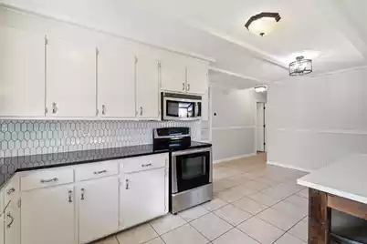 4239 Paramount Drive, North Charleston, SC 29405 - Photo 10