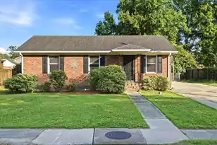 4239 Paramount Dr, North Charleston, SC 29405 - Photo 2