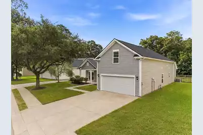 9629 Pebble Creek Boulevard, Summerville, SC 29485 - Photo 4