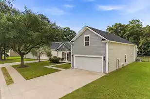 9629 Pebble Creek Blvd, Summerville, SC 29485 - Photo 4