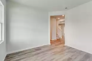 800 Meadowbrook Ln, Summerville, SC 29486 - Photo 2
