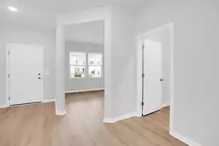 800 Meadowbrook Ln, Summerville, SC 29486 - Photo 6