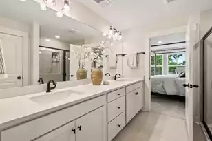 4633 Forest Hills Dr, North Charleston, SC 29418 - Photo 20