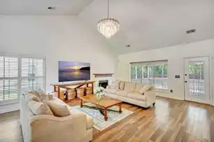 1878 Falling Creek Cir, Mount Pleasant, SC 29464 - Photo 2