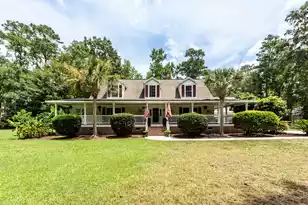 194 Pecan Dr, Summerville, SC 29483 - Photo 2