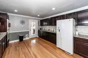 194 Pecan Dr, Summerville, SC 29483 - Photo 16