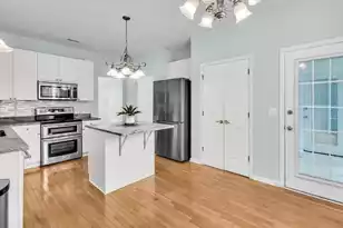 2905 Leatherleaf Ct, Mount Pleasant, SC 29466 - Photo 16