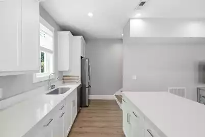 11 Hanover Street #A,B, Charleston, SC 29403 - Photo 12