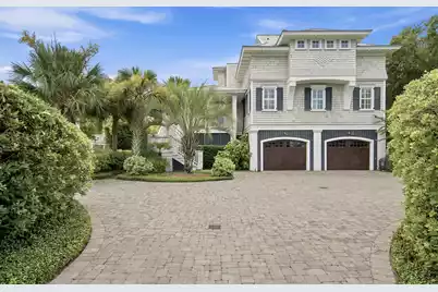 2668 Bayonne Street, Sullivans Island, SC 29482 - Photo 2