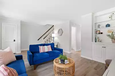 933 Cottingham Drive, Mount Pleasant, SC 29464 - Photo 4
