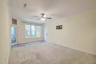 400 Bucksley Ln, Charleston, SC 29492 - Photo 10