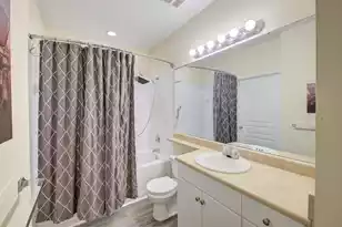 400 Bucksley Ln, Charleston, SC 29492 - Photo 16