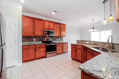 302 Sanctuary Park Drive, Summerville, SC 29486 - Photo 8