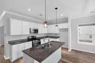 301 Torslanda Ln, Summerville, SC 29486 - Photo 2
