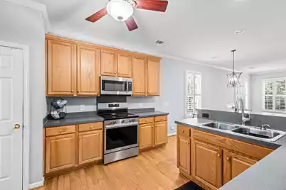 1880 Hubbell Drive, Mount Pleasant, SC 29466 - Photo 12