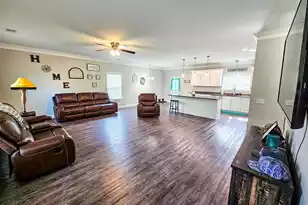 303 David St, Saint George, SC 29477 - Photo 2