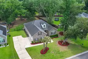 5528 Cres View Dr, North Charleston, SC 29420 - Photo 4