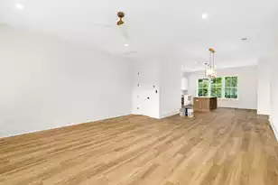 1608 Lauda Dr, Mount Pleasant, SC 29464 - Photo 4