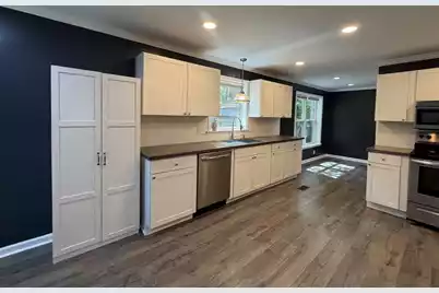 216 Runnymede Lane, Summerville, SC 29485 - Photo 6