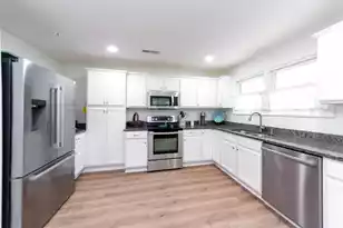 743 Sinlea Ave, Mount Pleasant, SC 29464 - Photo 10