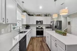 241 Shadybrook Dr, Summerville, SC 29486 - Photo 8