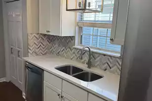 823 Harbor Pl Dr, Charleston, SC 29412 - Photo 10