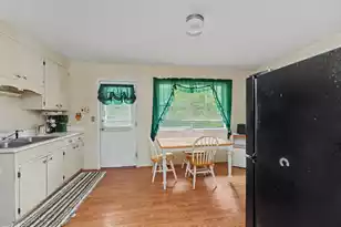 419 Cleveland St, Walterboro, SC 29488 - Photo 6