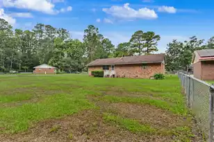 419 Cleveland St, Walterboro, SC 29488 - Photo 18