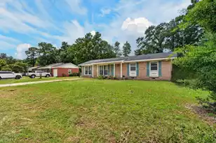 252 High Hill Dr, Moncks Corner, SC 29461 - Photo 2