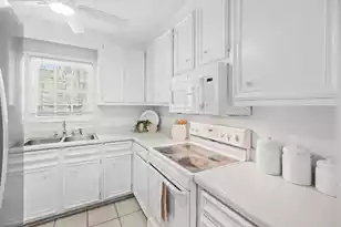 725 Williamson Dr, Mount Pleasant, SC 29464 - Photo 12