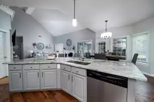 3207 Heathland Way, Mount Pleasant, SC 29466 - Photo 10